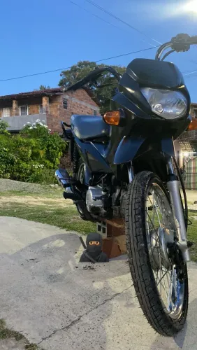 Boa pra rodar na roça, faço bolo também
