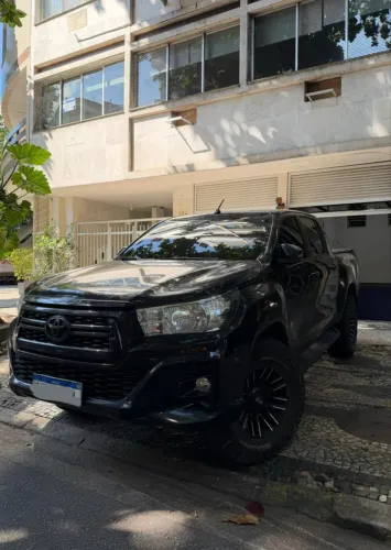 Toyota Hilux CD SRV 4X4 2.8 TDI Diesel Aut. 2020