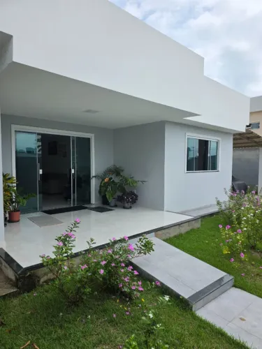 Casa (Padrão), com 3 quartos e 2 banheiros à Venda, 450 m² em Ilhéus/BA