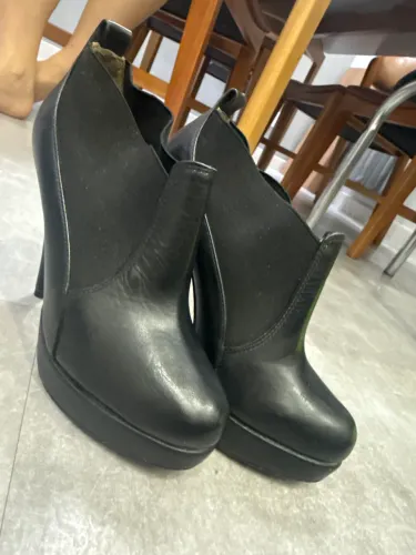 Salto ELLUS tamanho 35
