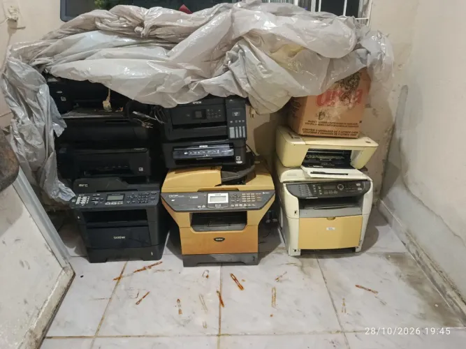 Vendo lote de impressora para  retirada peças.