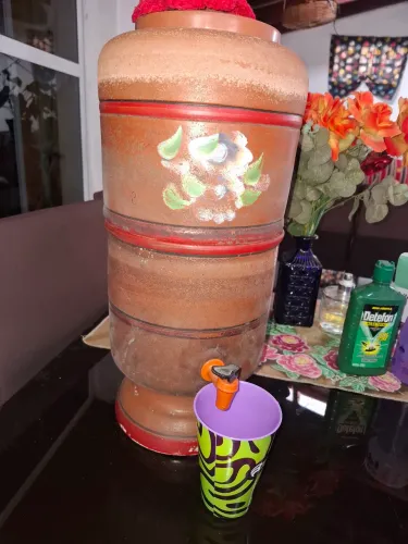 Vendo filtro de barro, 