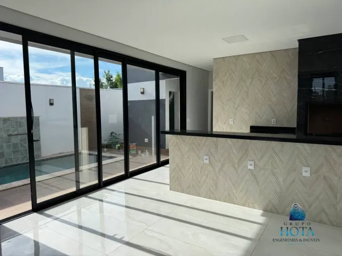 Casa Térrea de Alto Padrão no Condomínio Primor das Torres com 3 Suítes
