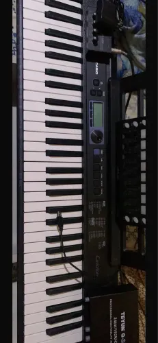 Teclado Casio CTS-300