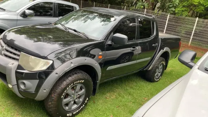 Mitsubishi L200 Triton GLS 3.2 CD TB Int.diesel MEC 2017
