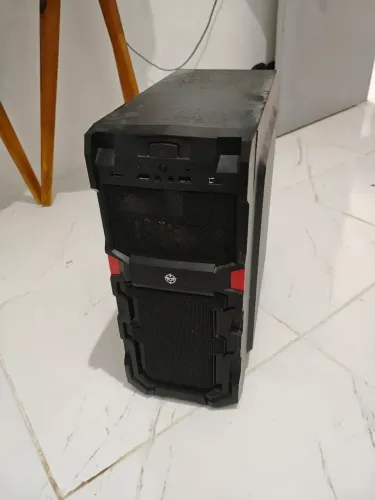 Pc com defeito para retirada de peças