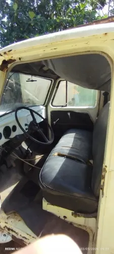 Ford F-75 4X4 2.3 1979