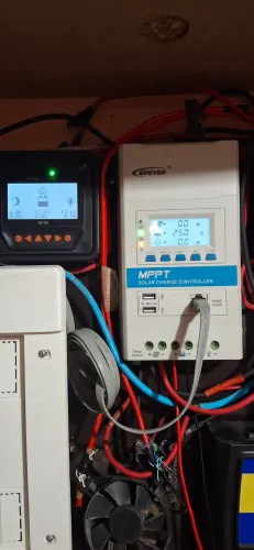 CONTROLADOR DE CARGA EPEVER +MT50+MT 80