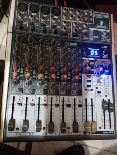 Mesa berhringer 1204