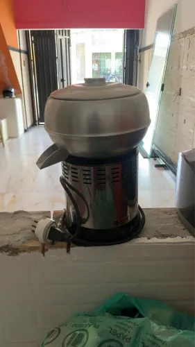 Espremedor de laranja industrial