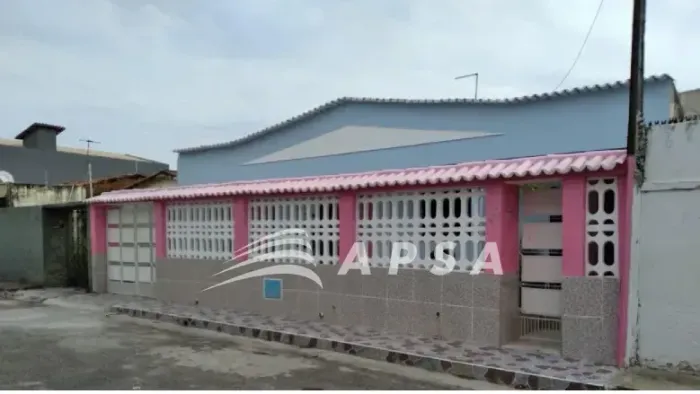 Casa Plana no Conjunto Beira Rio. Vila Velha. 04 quartos. 01 Suíte. 2 Vagas.