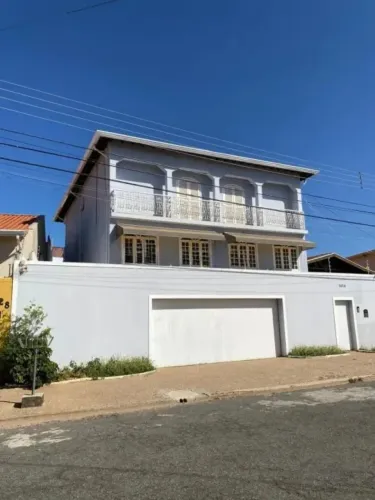 Casa a venda no Jardim dos Oliveiras em Campinas/SP