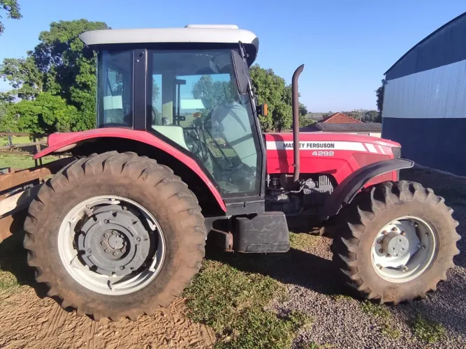 Massey 4292