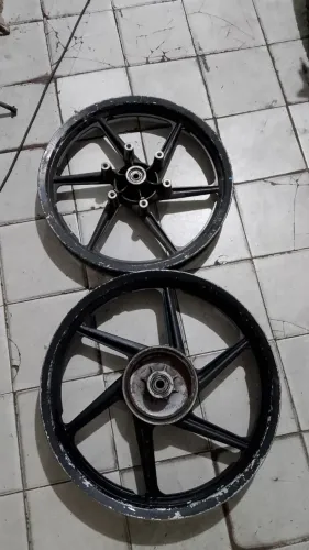 Rodas originais Honda para 160 ou 150 freio a disco