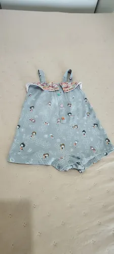 Lote 4 holpes Carter's menina
