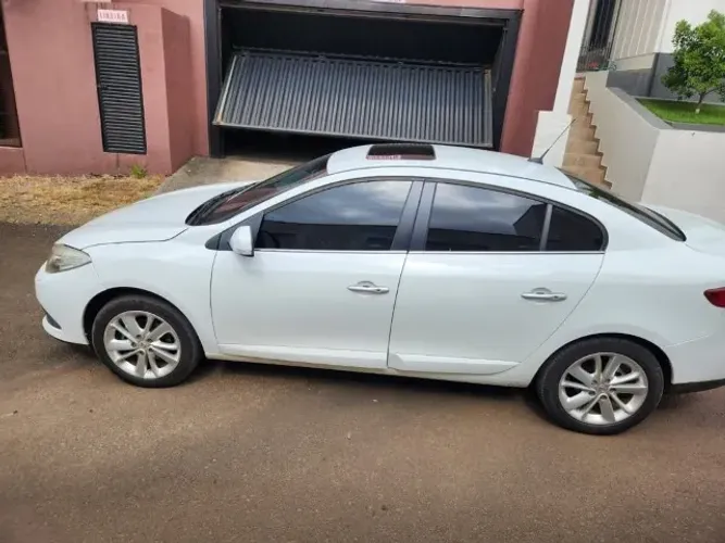 Renault Fluence Sedan Privilège 2.0 16V Flex AUT 2016