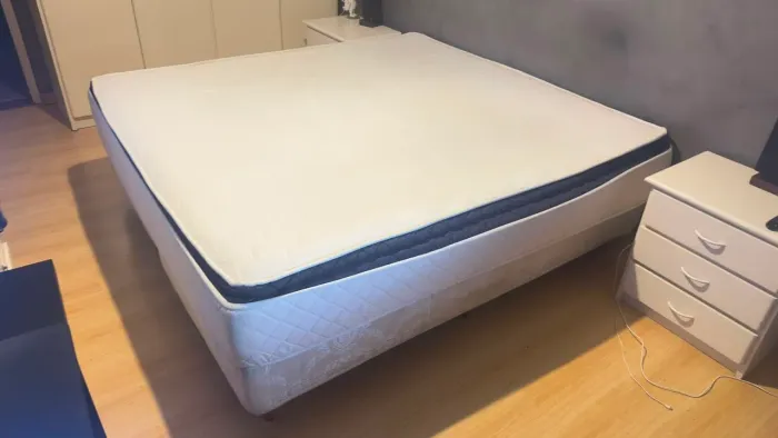 Cama box