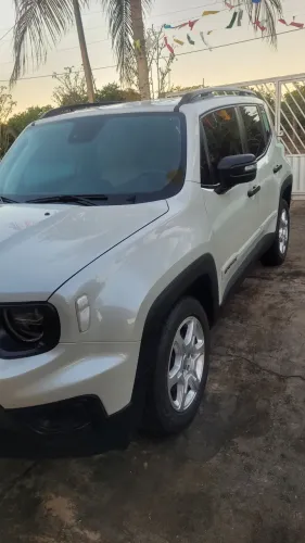 Jeep Renegade Sport T270 1.3 TB 4X2 Flex Aut. 2024