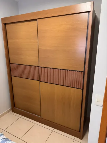 Guarda roupas 2,30x1,85