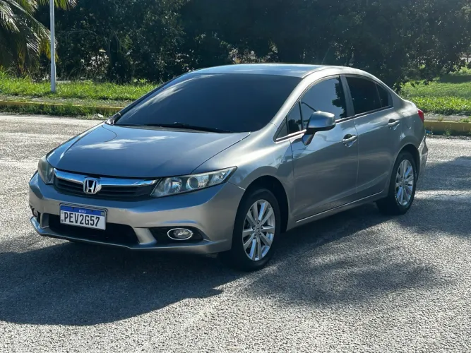 Honda Civic Sedan LXS 1.8/1.8 Flex 16V Mec. 4P 2013