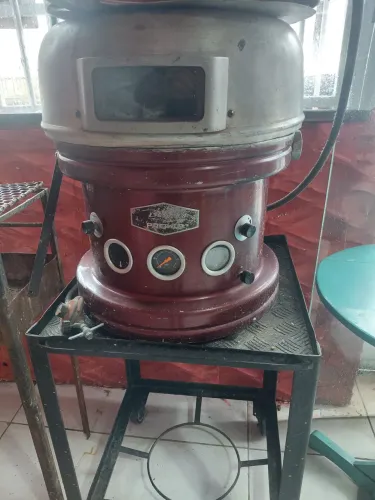 Forno de Pizza Divolpi  Churrasqueira e chapa progás ! Vendo itens individual. 