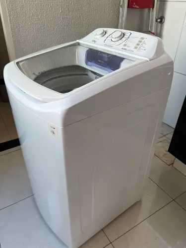 Vende se Máquina de Lavar Eletrolux 12kg 110 volts
