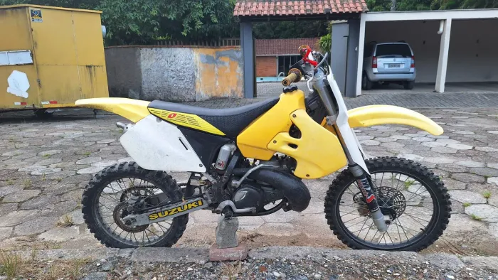 Suzuki RM250 2T
