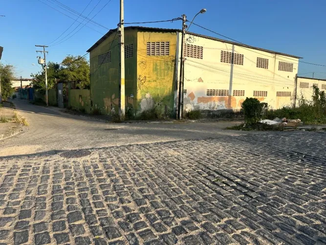Galpão para alugar, 1432 m² por R$ 15.270/mês - Cajazeiras - Fortaleza/CE