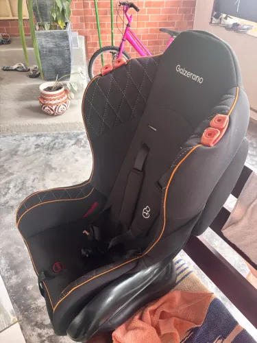 Cadeirinha de bebê - Galzerano - seminova