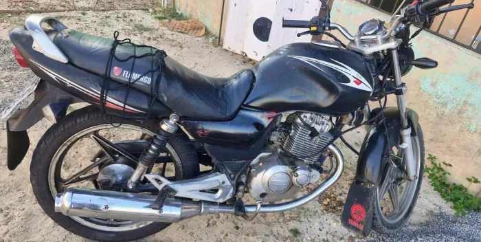 Vendo uma Suzuki 2008 4.900