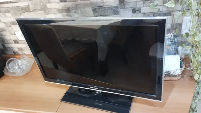 Tv led Samsung 32 com defeito na imagem e som
