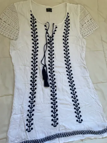 blusa khelf branca com bordado m