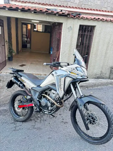 SAHARA ADV 24 UNICO DONO