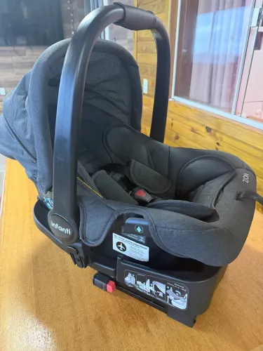 Bebê conforto com base isofix para carro 