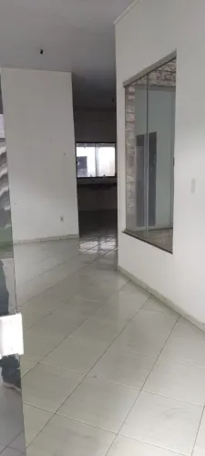 Casa para alugar na cidade Jardim 1ª Etapa. 3 quartos , sendo 1 com suíte. 1 banheiro soci