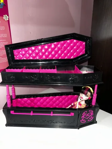 Caixão da Draculaura - Monster High