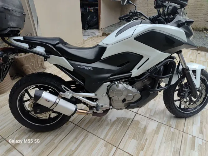 Estou vendo nc700, moto muito bem cuidado ,nada pra fazer