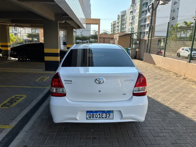 Toyota Etios X Sedan 1.5 Flex 16V 4P Aut. 2020