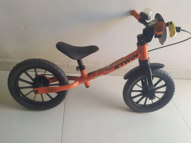 Bicicleta de equilíbrio infantil $400 as 2