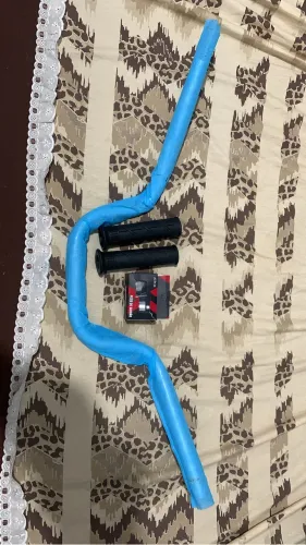 Vendo GUIDON DA 160 150 PEZINHO DA PCX E MANOPLA NOVO NUNCA  USADO 