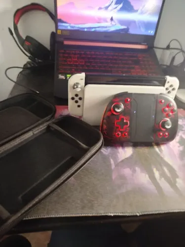 Vendo switch oled desbloqueado