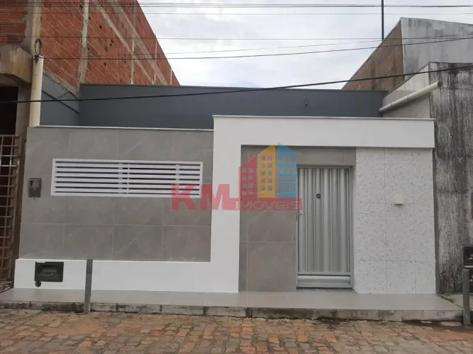 Casa Espaçosa no Centro de Portalegre, RN - 4 Quartos e Localização Imbatível!