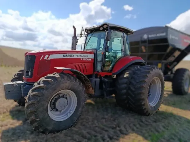 Trator Massey Ferguson 7180