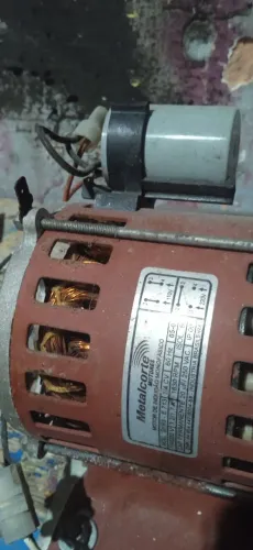 Motor ideal para esmeril ,raspador de coco ,e muito mais 