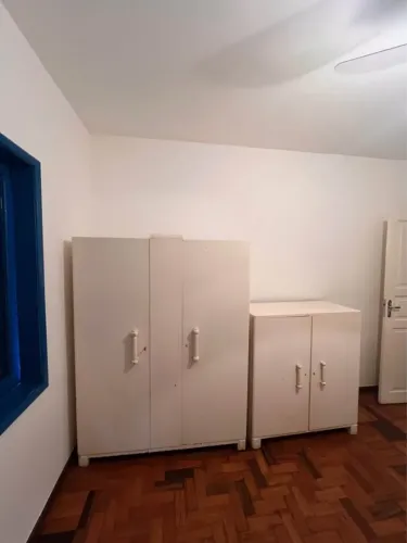 Armário e cômoda estilo art-déco