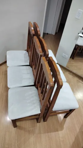 Conjunto Sala de Jantar Mesa Maciça + 6 cadeiras