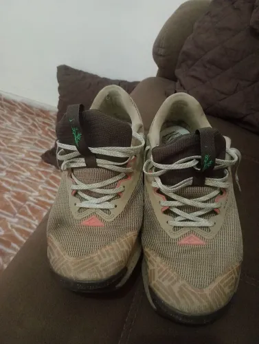 Tênis trilha Nike 