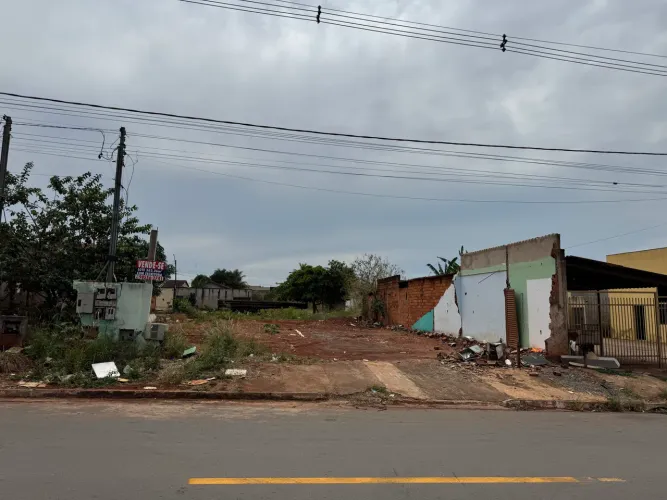 Lote na região Noroeste com escritura 