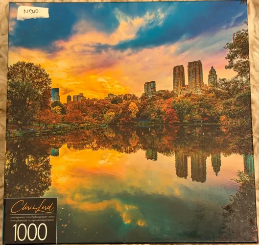 Quebra-Cabeça 1000 Peças Paisagem Urbana Lago Outono - Chrisford | CARDINAL | LACRADO