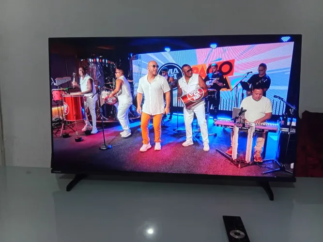 Tv smart Toshiba 40 polegadas novíssima ainda na garantia
